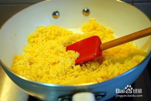 粒粒分明的蛋炒饭你会做吗