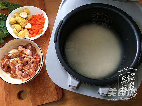 板栗鸡腿饭的做法