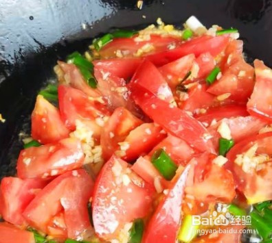 土豆片炒西红柿怎么做