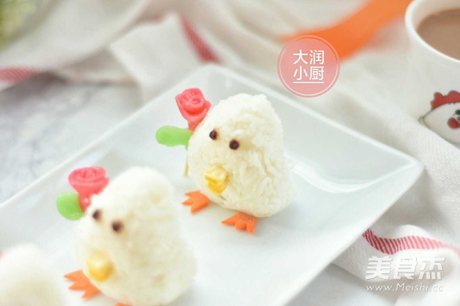 萌萌鸡饭团的做法