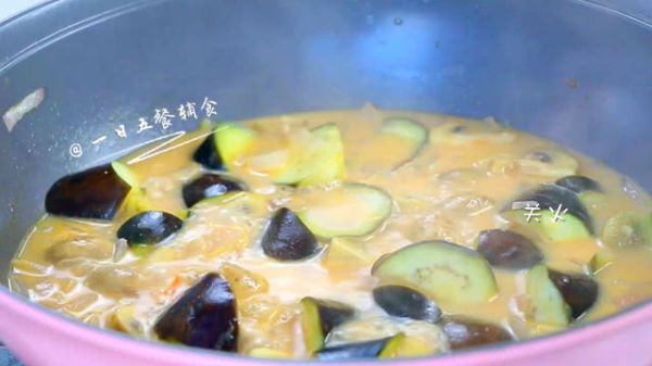 洋葱口蘑煮茄丁