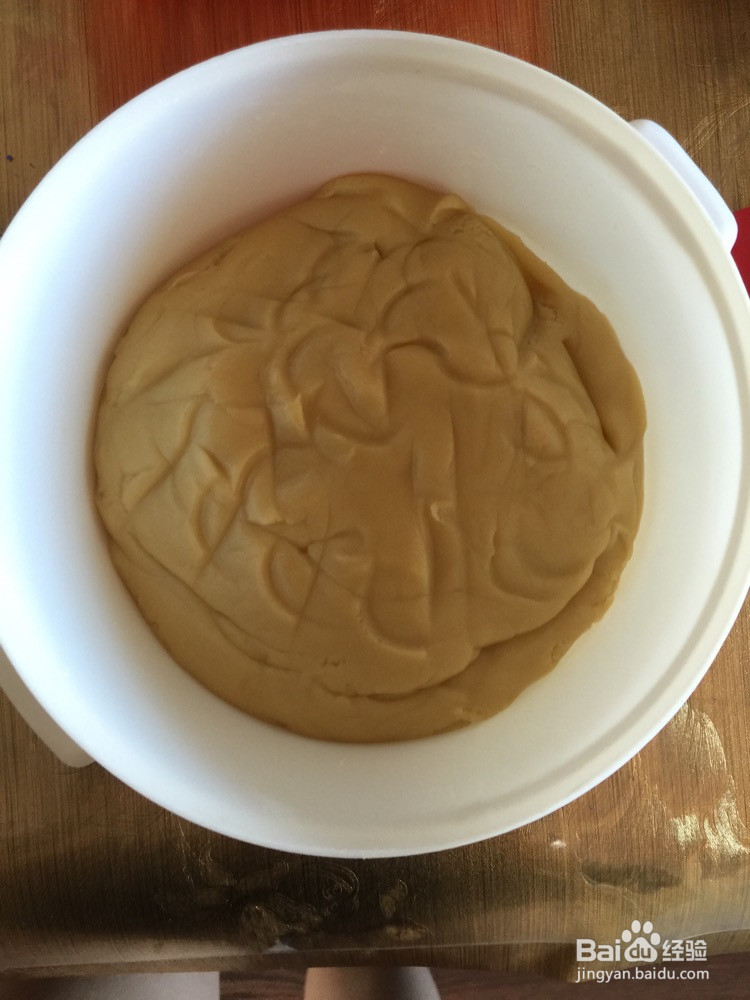 莲蓉蛋黄月饼的做法