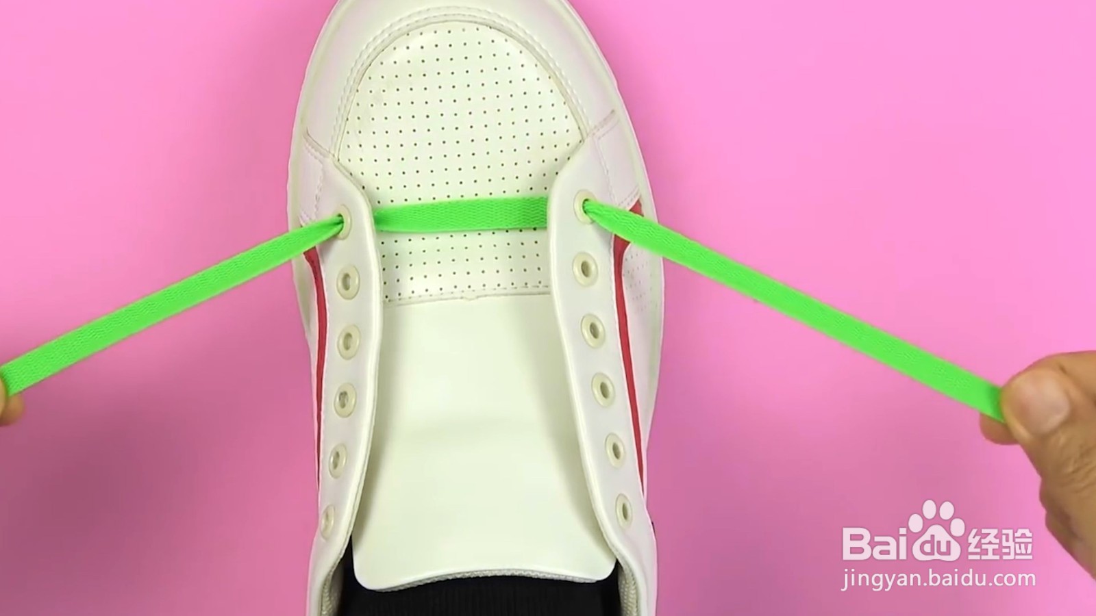 侧面蝴蝶结鞋带这么系，开创新潮流!