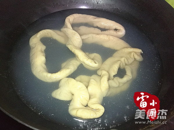 青椒芹菜爆大肠