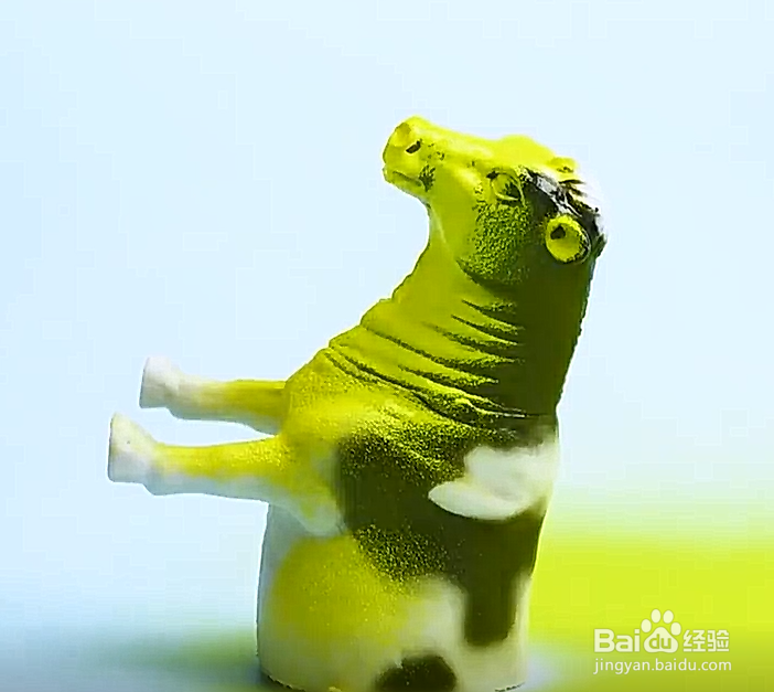 如何用动物玩具做个艺术衣钩呢