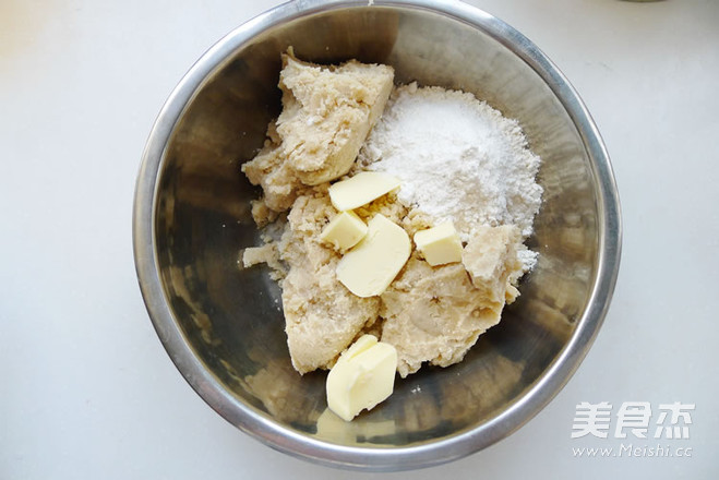 多彩桃山皮月饼