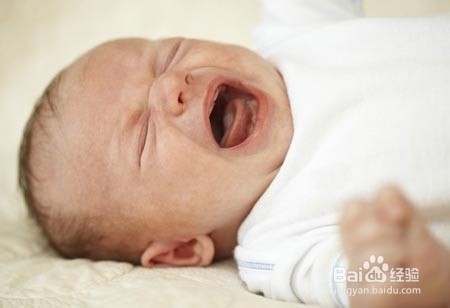 孩子晚上哭闹的注意事项