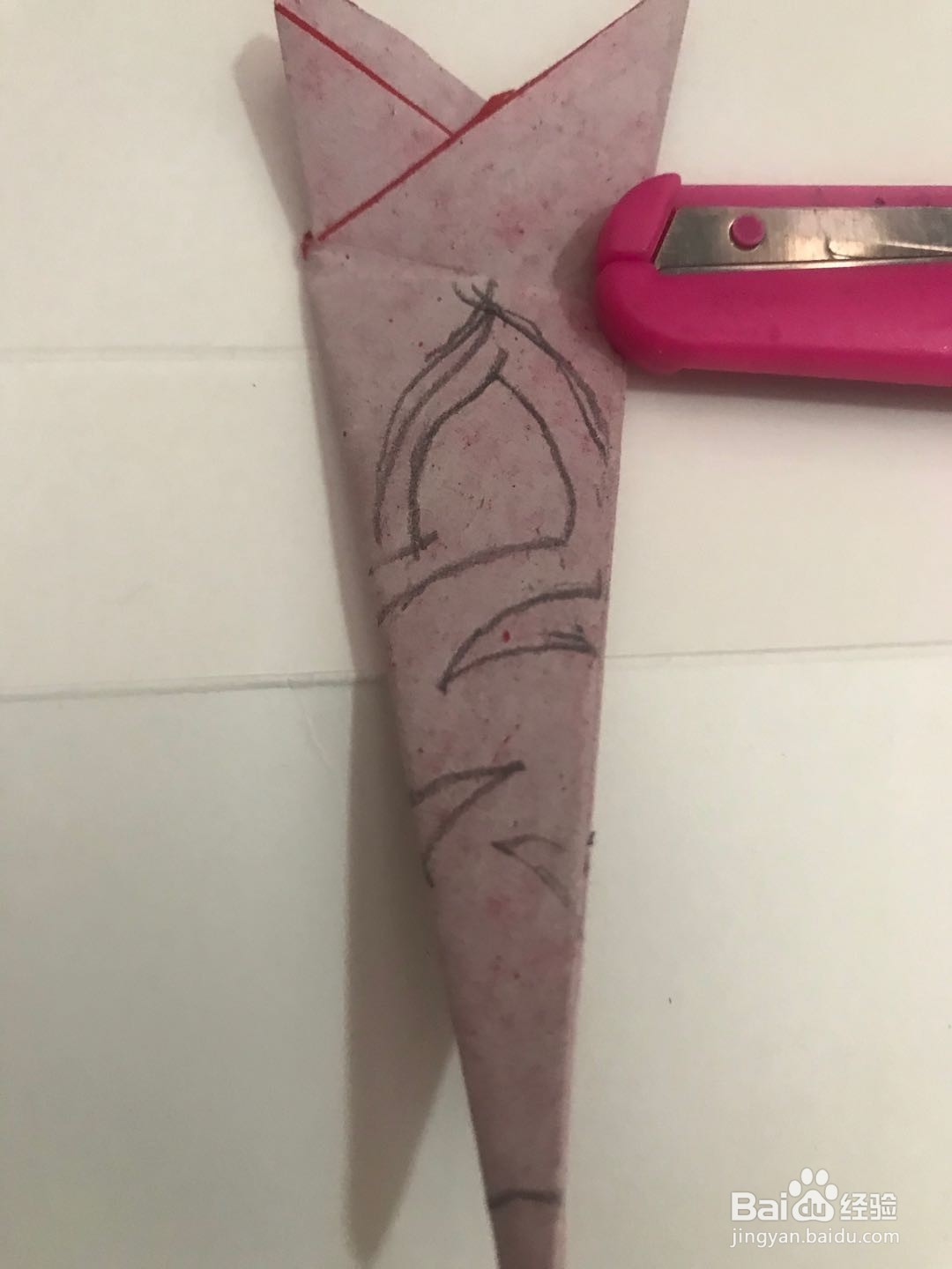 幼儿手工启蒙 怎样用彩纸剪一朵向日葵