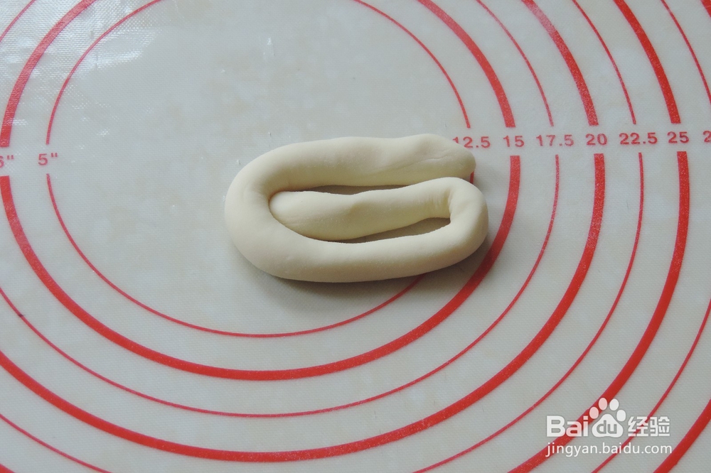 巨可爱熊猫包子