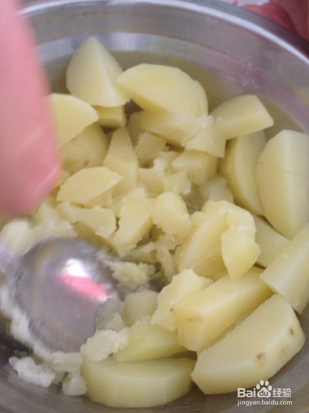 土豆奶酪派DIY：让土豆控们停不下来的美食！