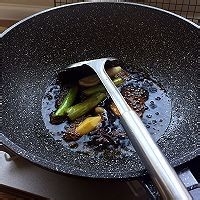 鲍鱼排骨炖小土豆的做法