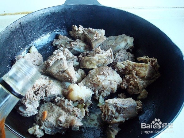 胡萝卜炖牛排骨怎么做