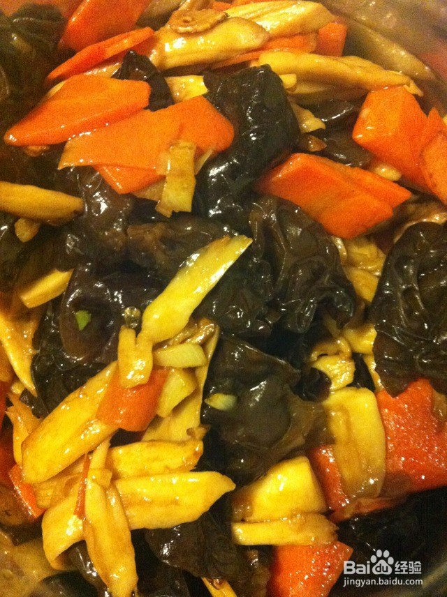 杏鲍菇炒木耳的做法