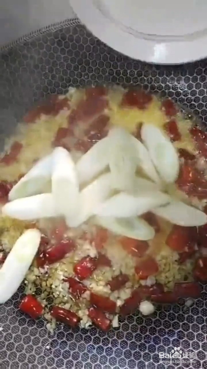 如何制作蒜香花蛤