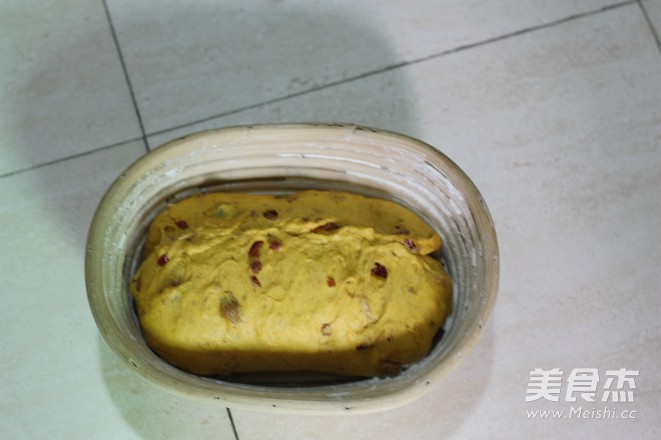南瓜葡萄干软欧包