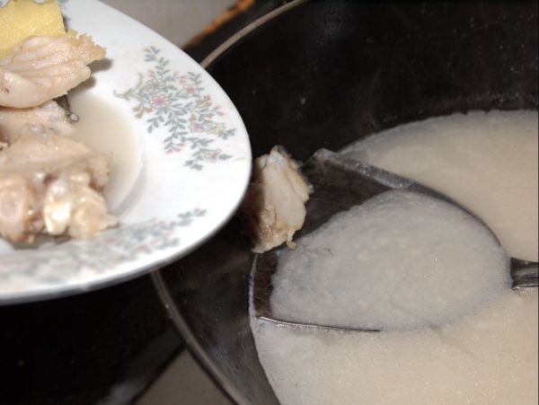 鲜菇菜心鱼片汤