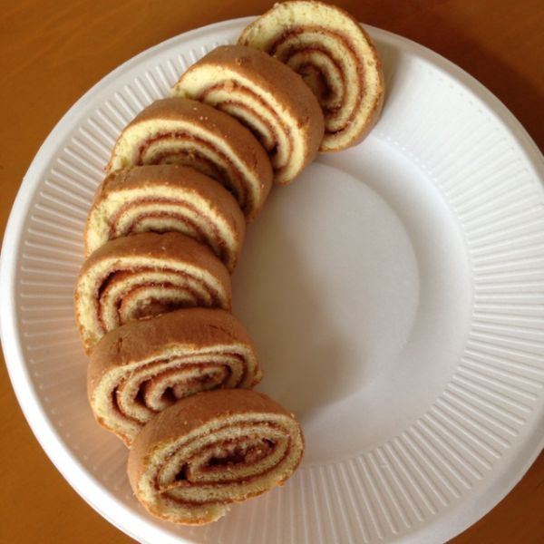 草莓戚风蛋糕卷