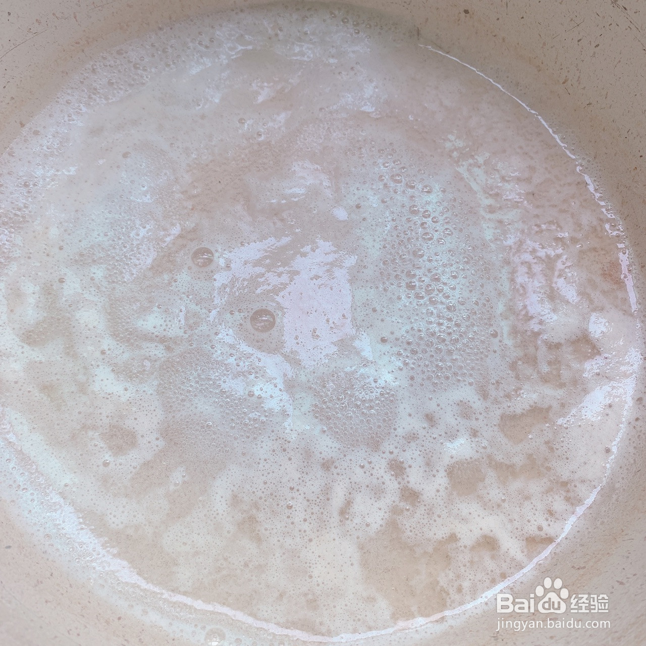 家庭版烧仙草奶茶的做法