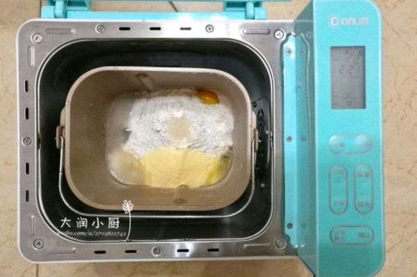 酸奶玉米面紫薯毛毛虫