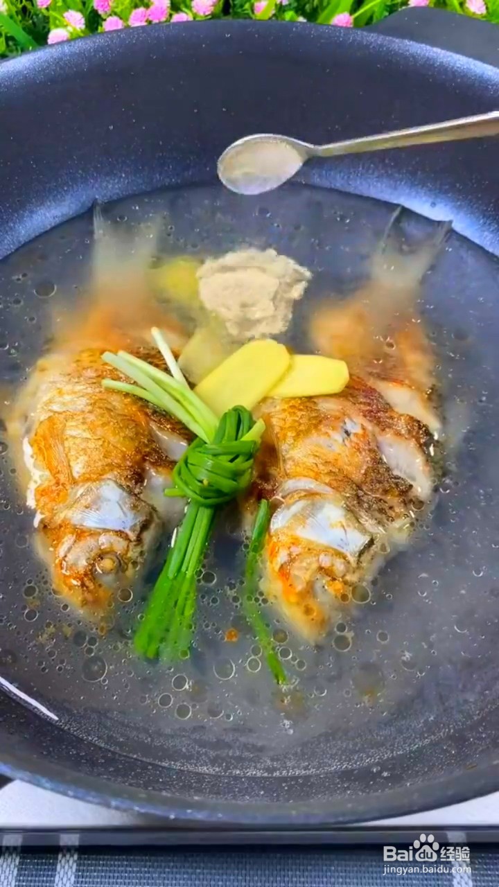 如何制作鲫鱼炖豆腐