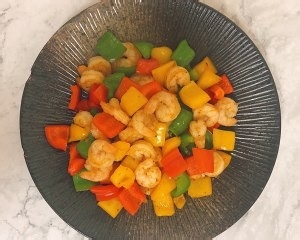 三椒虾仁营养美味