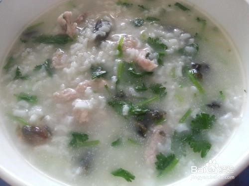 皮蛋瘦肉粥的做法