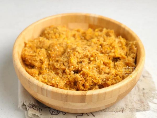 金沙咸蛋黄肉松月饼