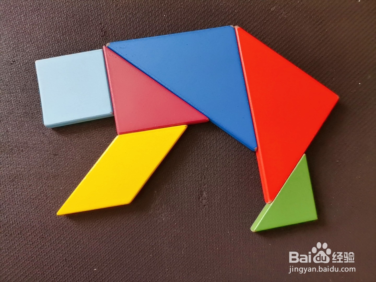 怎样用七巧板拼一只大熊