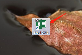Excel怎么把日期和时间分在两个单元格里