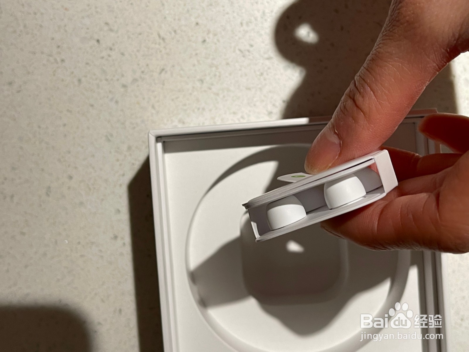 如何使用苹果蓝牙耳机AirPods Pro