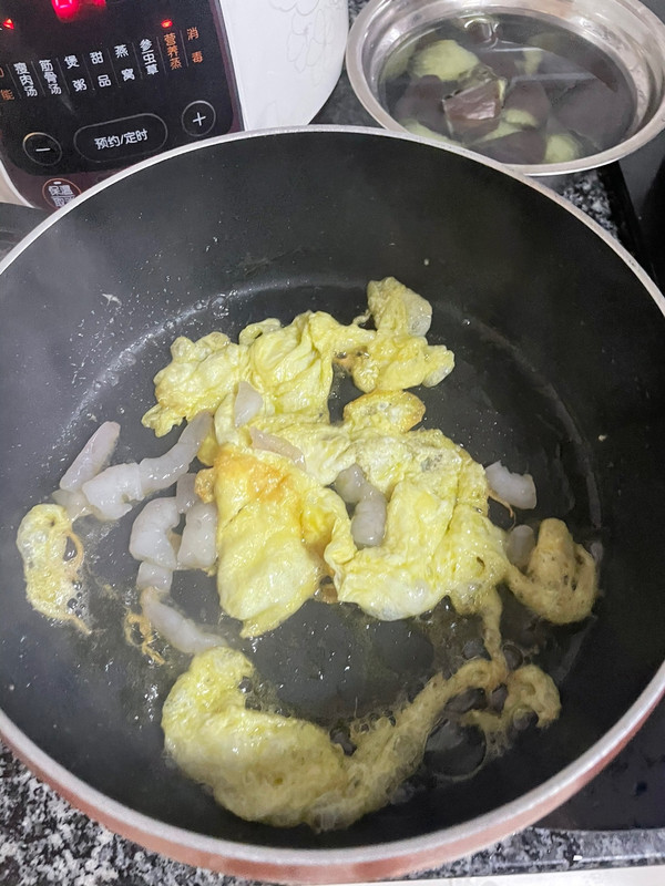 韭菜鸡蛋炒虾仁