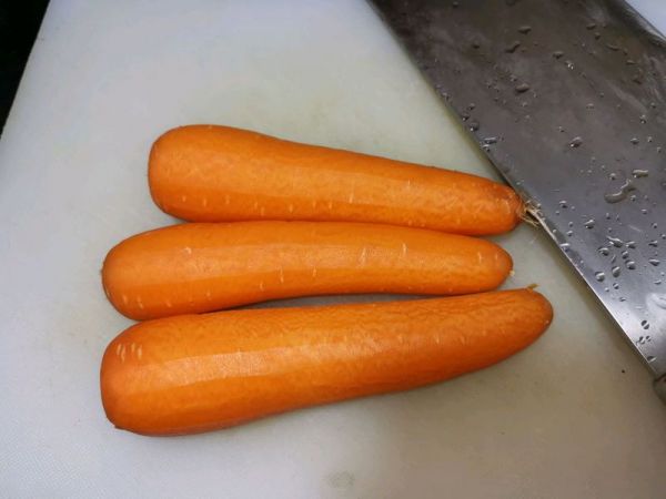 秘制萝卜焖牛腩