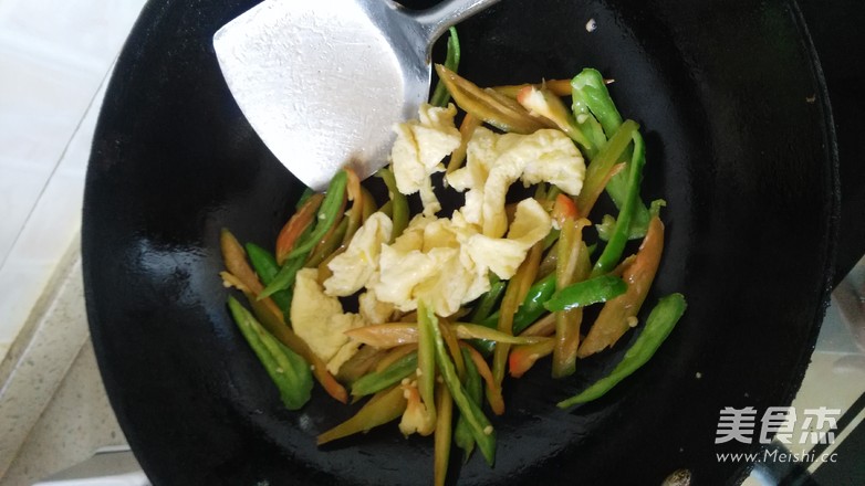 青红椒炒鸡蛋