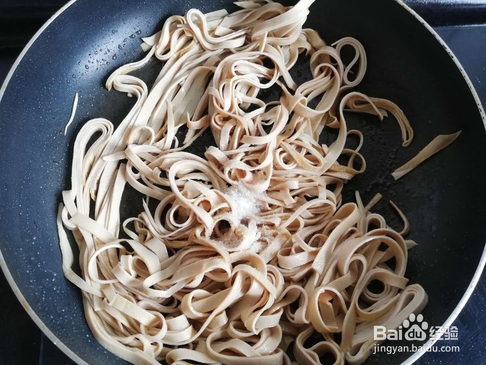 韭菜煮千张怎么做