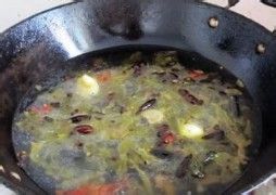 3步搞定一锅川味大菜:家常酸菜鱼