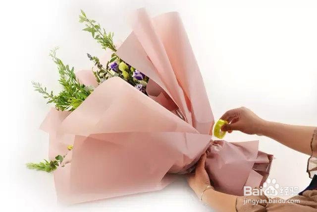 如何包装花束