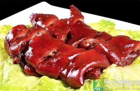 怎样做出色香味俱佳的酱猪蹄