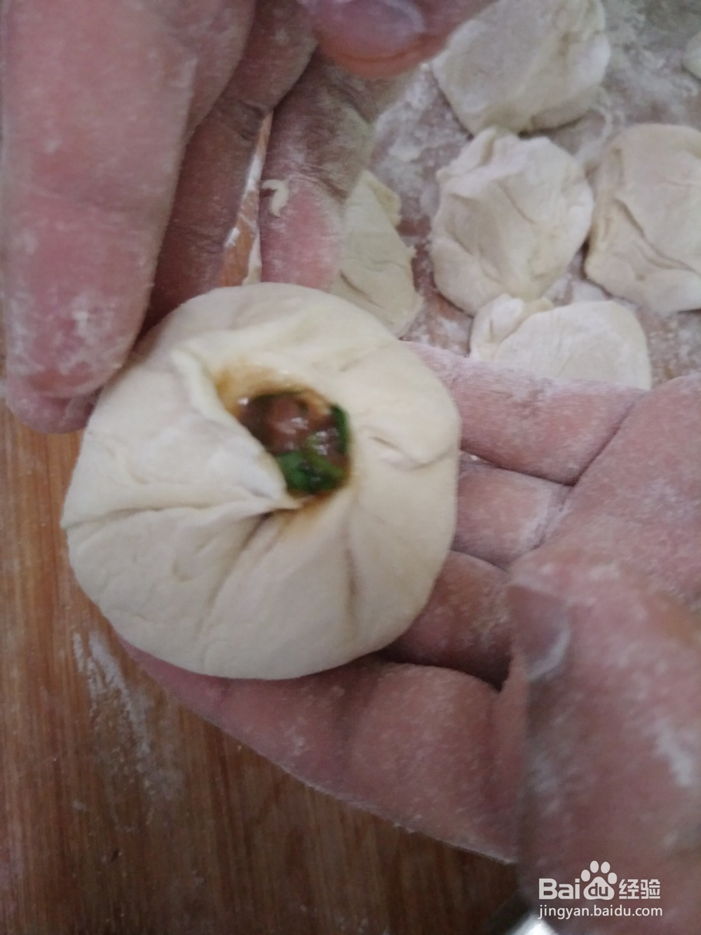 发面猪肉香菜包