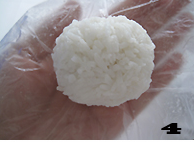 轻松搞定人见人爱的企鹅便当——【企鹅饭团】