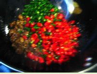 下饭菜--双椒爆鸡丁