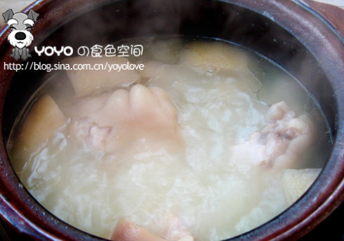 雪梨大豆猪手汤