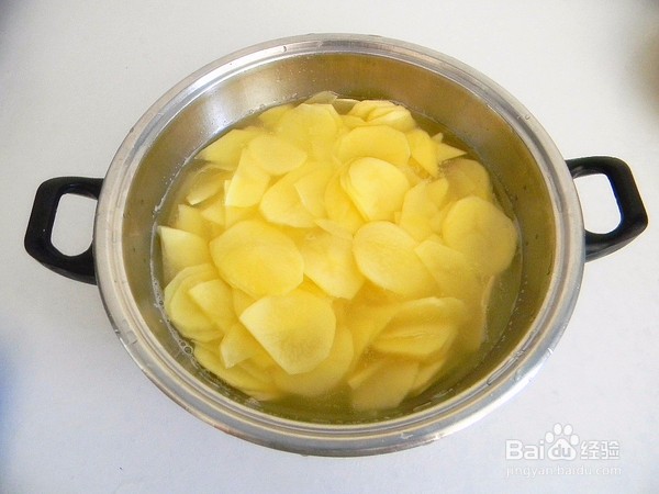 土豆炒青椒的做法