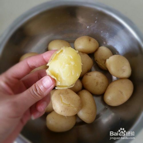 厨房新手做孜然小土豆
