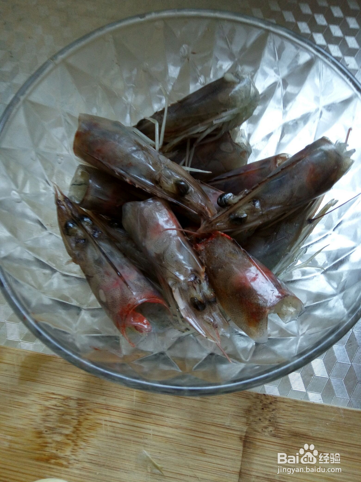 西兰花炒虾仁的做法