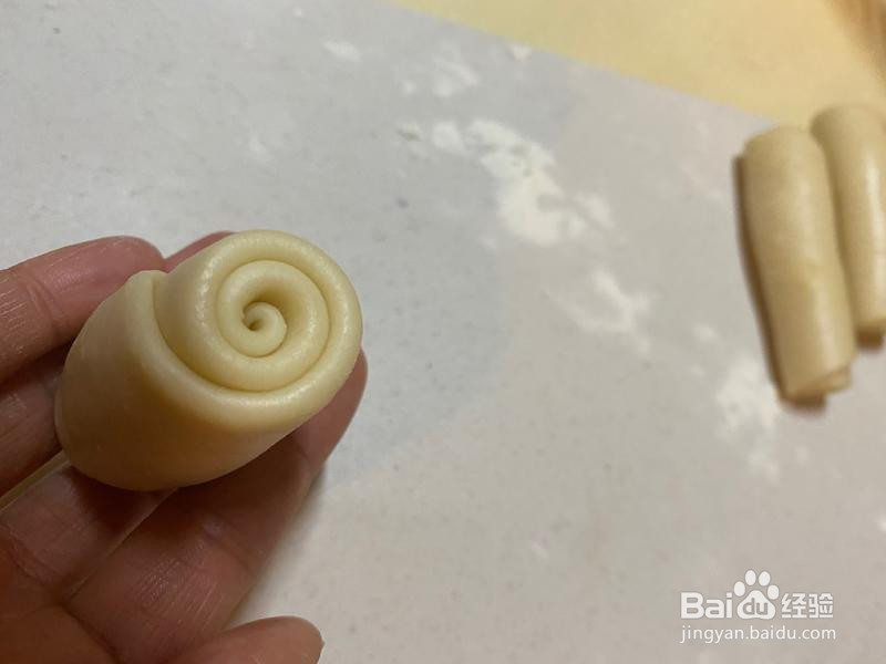 家庭版易成蛋黄酥的做法