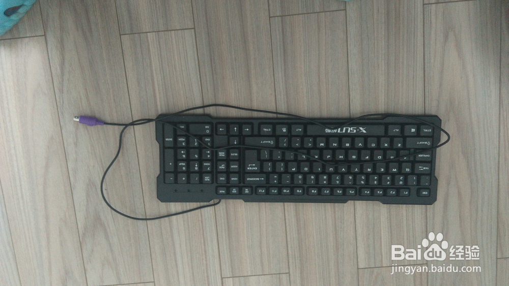 如何连接电脑的单个部件并开机