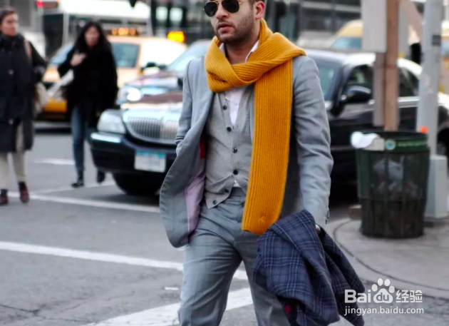 怎么选围巾能在保暖的同时显得自己很有品位?