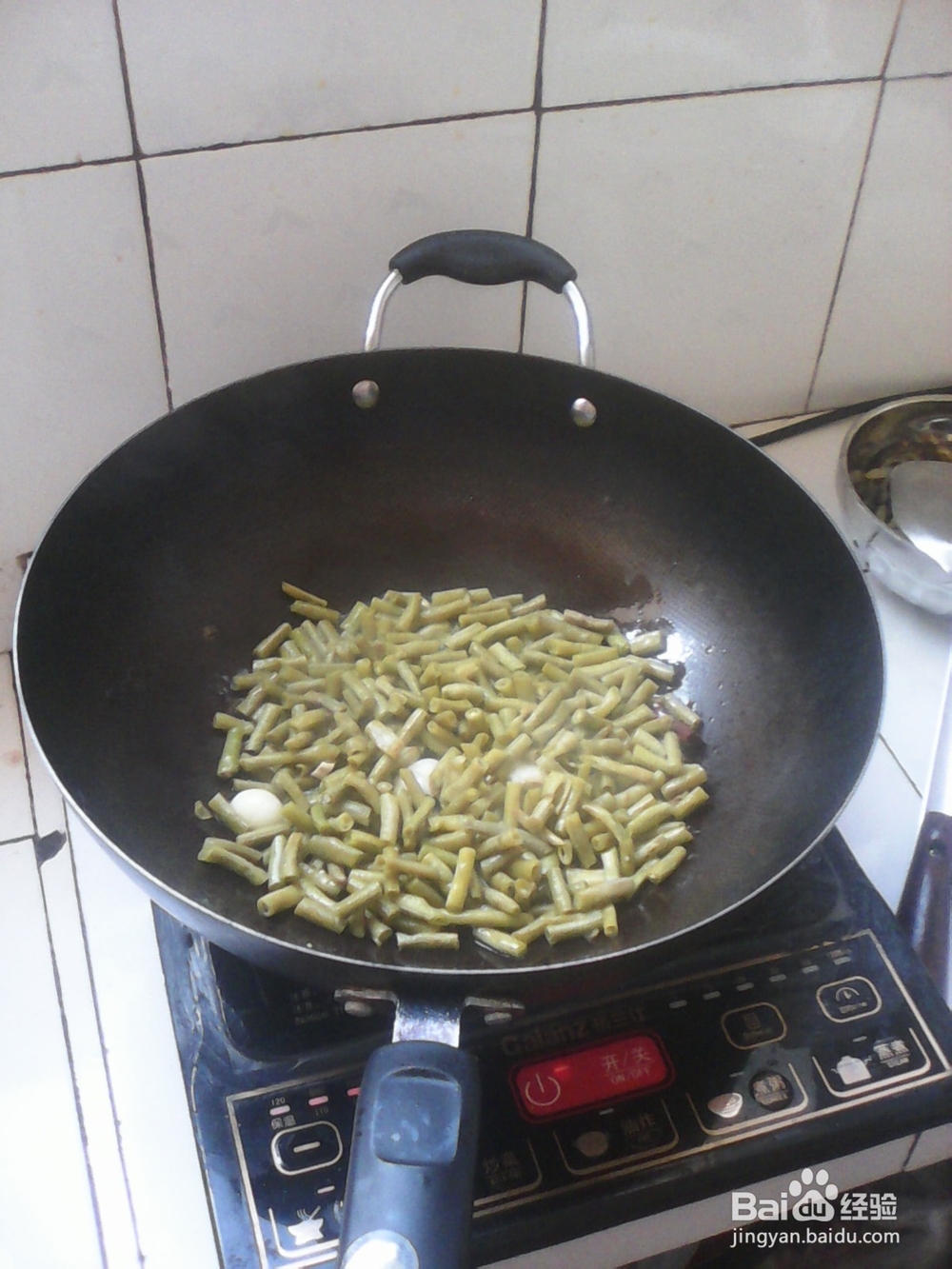 怎样方便快捷爆炒泡缸豆