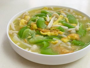丝瓜鸡蛋烩白玉菇