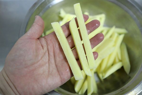 空气炸无油薯条